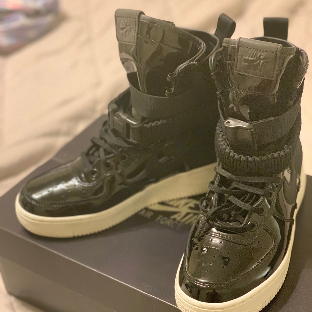 Nike SF AF1 SE Premium